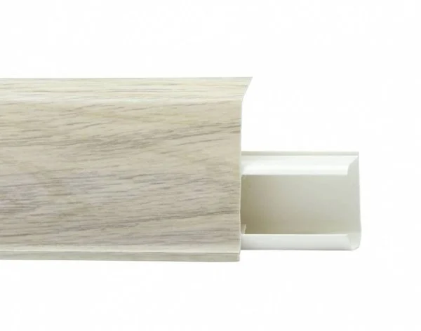 Пластиковый плинтус Royce №526 Дуб Орегон (55х23х2200мм) в Сыктывкаре