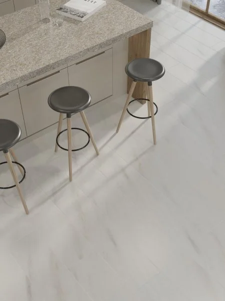 Ламинат Egger PRO 8/33 4V Large Aqua+ Мрамор Леванто белый EPL245 в Сыктывкаре